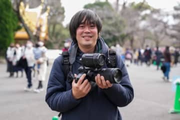 高氏貴博さんはこれまで12年間にわたり、東京の上野動物園が開園している限り、雨の日も風の日も通ってパンダの写真を撮り、それをブログにアップして、世界のパンダファンに共有してきた。