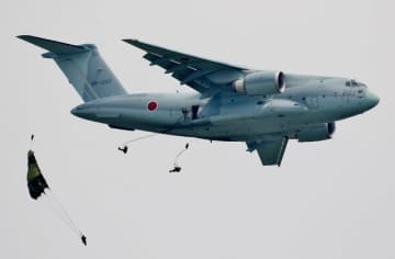 「美保基地航空祭2019」の様子  TA27さん 2019年6月2日撮影 88-1207 川崎 C-2 航空自衛隊