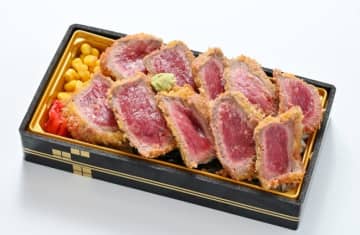 牛かつ京橋「北海道産牛かつ弁当」（税込 1620円）