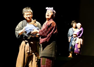 第３７回奥州胆沢劇場「つぶっこ太郎伝」の一場面