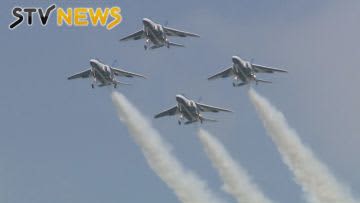 【新球場の空を舞う】開幕戦セレモニーにブルーインパルスが飛行　北海道日本ハムファイターズ