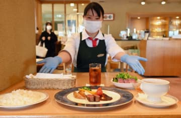 水沢農高の生徒が育て、和牛甲子園に出品した奥州牛のランチ