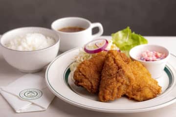 「ミセスリンダのフライドチキン」がランチ限定で提供している「リンダ定食」