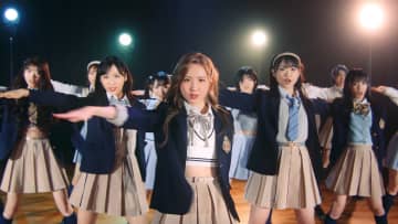 AKB48、61st SG「どうしても君が好きだ」MV公開！「キラキラ輝くハッピーエンドで締めくくられています。ぜひ何度も⾒返していただきたいです！」（©️AKB48 ）