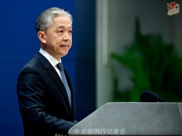 中国外交部報道官は核汚染水の適切な処分を日本に促すと述べました。