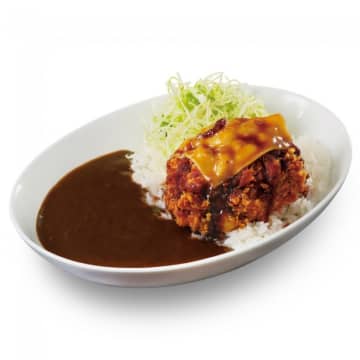 「デミチーズハンバーグカツカレー」（税込 836円）