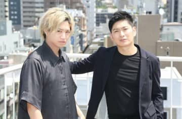 仮面ライダー俳優同士の、井上正大さんと松田悟志さん　撮影：ピンズバＮＥＷＳ編集部