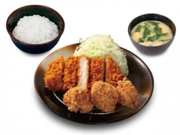 「上ロースかつ＆唐揚げ定食」（税込 860円）　※期間限定価格