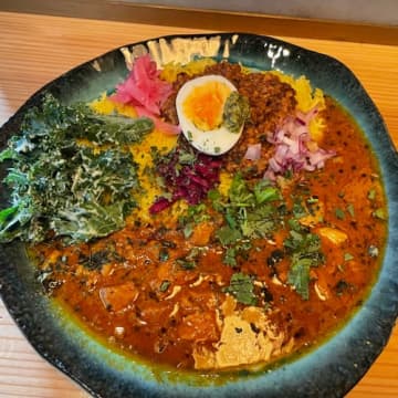 本日のあいがけカレー　