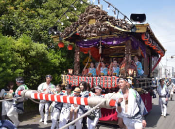 完成から100周年を迎えた四町目の屋台=ひたちなか市湊本町