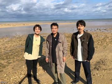 （右から）中丸雄一、中山秀征、徳島えりかアナ　※画像は日本テレビ『シューイチ』の公式インスタグラム『@shu1tv』より