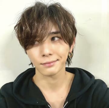 Ｈｅｙ！Ｓａｙ！ＪＵＭＰ公式インスタグラム（＠heysayjump_official）より　山田涼介