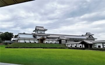 石川県金沢市を訪れたシンガポールからの観光客が、観光名所・兼六園に対する感想などをつづっている。