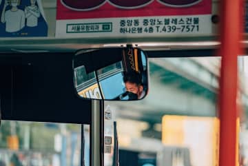 21日、韓国・SBSによると、抱っこひもで電車に乗り韓国社会の温かさを感じたという日本人女性のエピソードが話題となっている。資料写真。