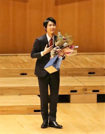 フィギュアスケーターの羽生結弦さん（28）が結婚を発表したことについて、羽生さんのファンである中国のコラムニストが「結婚発表までもが“羽生結弦”だった」とのコラムを掲載した。