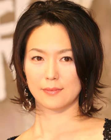 主人公の母親を演じる若村麻由美（Ｃ）日刊ゲンダイ