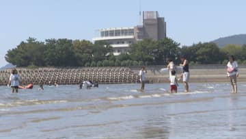 父母ヶ浜（三豊市　13日）