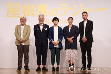 スタジオポノック最新作アニメーション映画『屋根裏のラジャー』製作報告会見に出席した（左から）百瀬義行監督、イッセー尾形、寺田心、安藤サクラ、西村義明プロデューサー