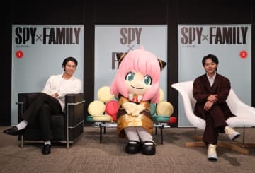 『劇場版 SPY×FAMILY CODE: White』中村倫也（右）、賀来賢人（左）がゲスト声優として参戦