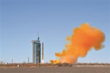 中国は16日午前11時55分、酒泉衛星発射センターで「長征2号C」第1段と「遠征1号S」上段からなるキャリアロケットを使い、新世代海色観測衛星「海洋3号01星」を打ち上げた。