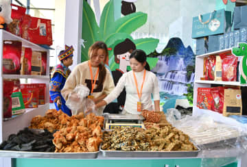 中国・南寧市で広西文化観光博覧会　関連企業と商品が集結