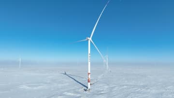 第14次五カ年計画期間の国家第1弾大型風力発電拠点プロジェクトである国家電投310万kW風力発電プロジェクトが18日、内モンゴル自治区で稼働開始した。