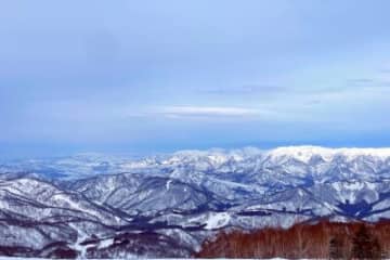 新潟県湯沢町のスキー場で中国人観光客の女性（27）が死亡した事故が、中国でも大きな反響を呼んでいる。