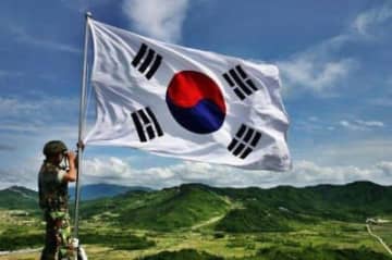 28日、韓国・聯合ニュースは「国防部が韓国固有の領土である独島を『領土紛争地域』として記述した軍兵士の精神教育用教材を全量回収する」と伝えた。写真は国防部フェイスブックより。