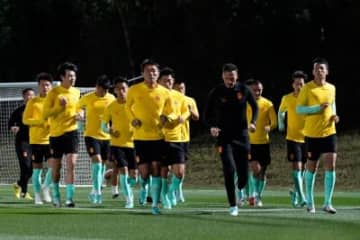 中国スポーツメディアの直播吧は、サッカーのアジアナンバーワンナショナルチームを決めるAFCアジアカップに出場する各チームのメンバー26人の総市場価値ランキングについて伝えた。写真は中国代表。