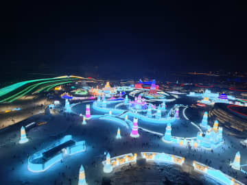 中国・ハルビン市の「氷雪観光」、シーズン真っ盛り