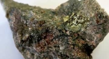 中国で自然界でセリウム元素が最も豊富な珪酸塩鉱物が発見された。