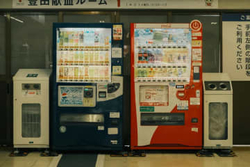 26日、韓国・朝鮮日報は「日本の地下鉄駅に売れ残りのパンを格安で売る自動販売機が登場し、人気を集めている」と伝えた。資料写真。