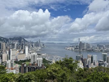 香港の経済成長率、２４年は２・５～３・５％　特区政府財政司予測