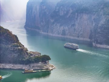 三峡上流の「詩の都」、文化と観光の融合発展推進　中国重慶市奉節県