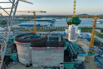 中国の建設中の原子炉は26基に上り、数で世界一をキープしている。