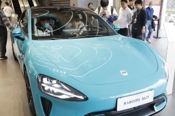 技術発表から遅れること3カ月、シャオミ初の電気自動車「Xiaomi SU7」の発売発表会が3月28日にようやく行われた。