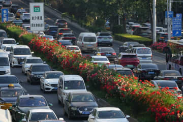 5月に入り、北京ではコウシンバラが見頃を迎えている。