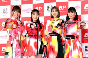 ももいろクローバーＺの佐々木彩夏、百田夏菜子、玉井詩織、高城れに＝2024年撮影