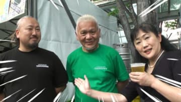 （左）萌木の村ROCK店長　舩木 俊さん　（中）八ヶ岳ビール タッチダウン ヘッドブルワー　宮下 天通さん