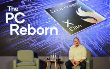 Qualcomm CEO クリスチアーノ・アーモン氏、バックの「PC Reborn」は今Qualcomm COMPUTEX基調講演のテーマ