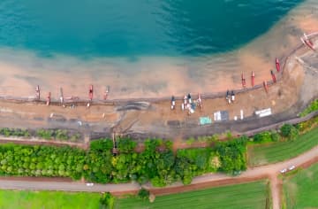 中国最大の深水淡水湖で漁労シーズンが開始した。