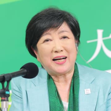 3選を果たした小池知事（Ｃ）日刊ゲンダイ