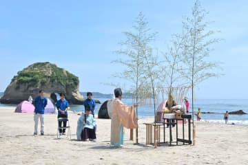 磯原二ツ島海水浴場の安全を祈った神事=北茨城市磯原町磯原