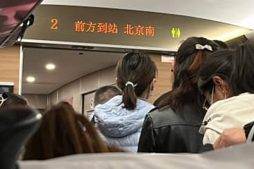 中国の上半期の国内旅行者数は前年同期比14．3％増の延べ27億2500万人だった。写真は北京南駅。