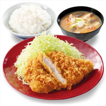 「ロースカツ定食」（税込 627円）　※特別価格