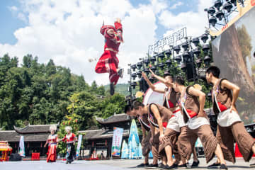 中国各地で多彩な七夕イベント