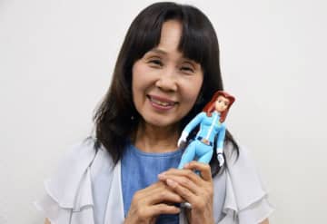 ムツミ隊員のフィギュアと共に！「ザ☆ウルトラマン」声優キャストの島本須美