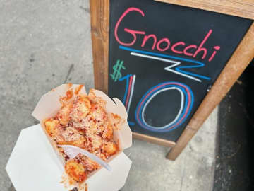 10ドルのニョッキ目当てにひっきりなしに客が訪れていた「Gnocchi on 9th」