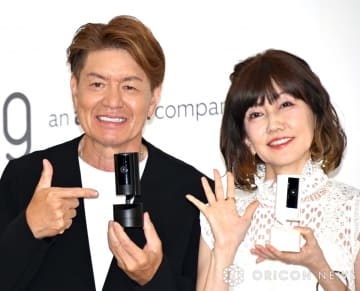 仲睦まじく夫婦でイベントに登場した（左から）ヒロミ、松本伊代 （C）ORICON NewS inc.