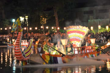 写真提供：采女祭保存会